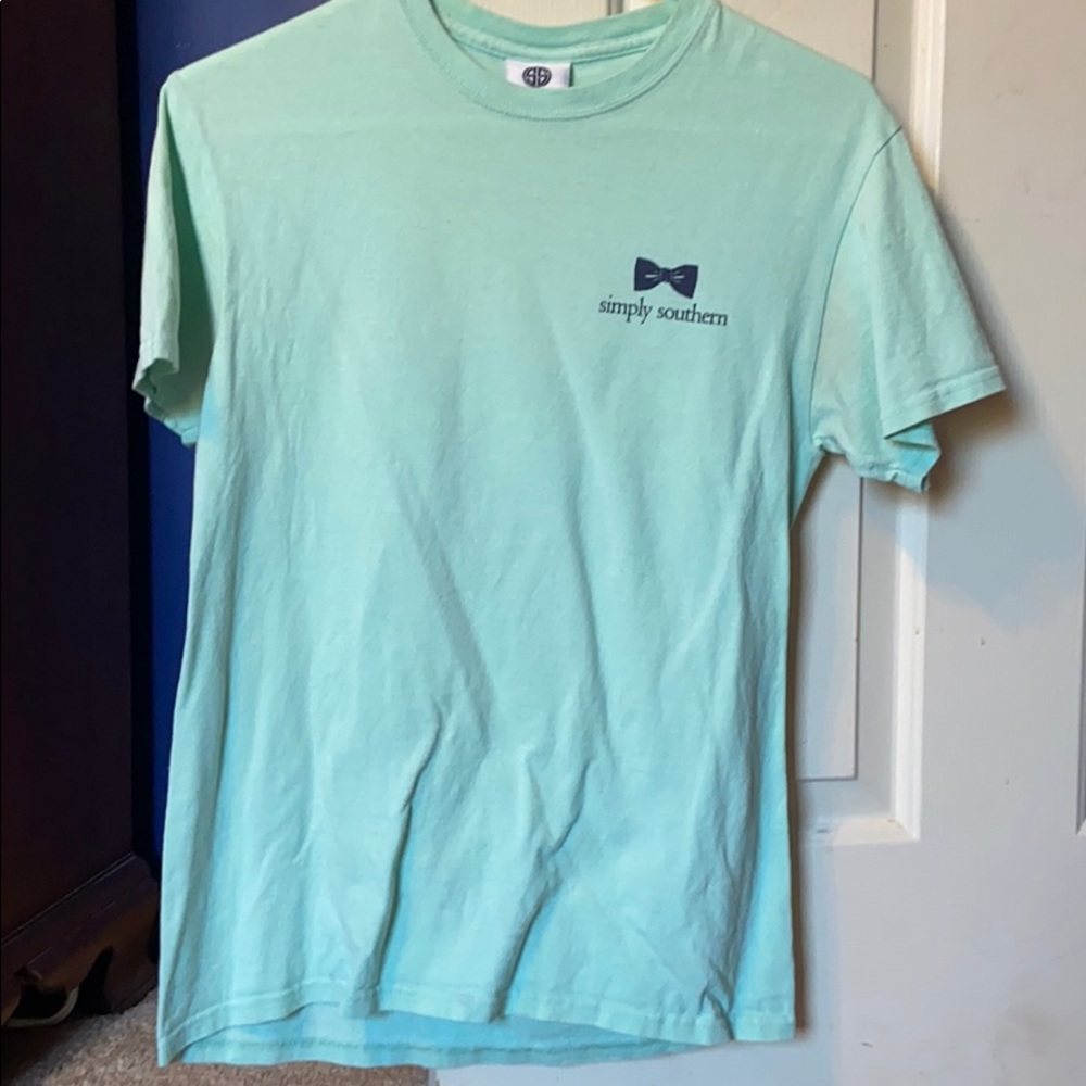 Cute mint green giraffe Simply Southern T-shirt